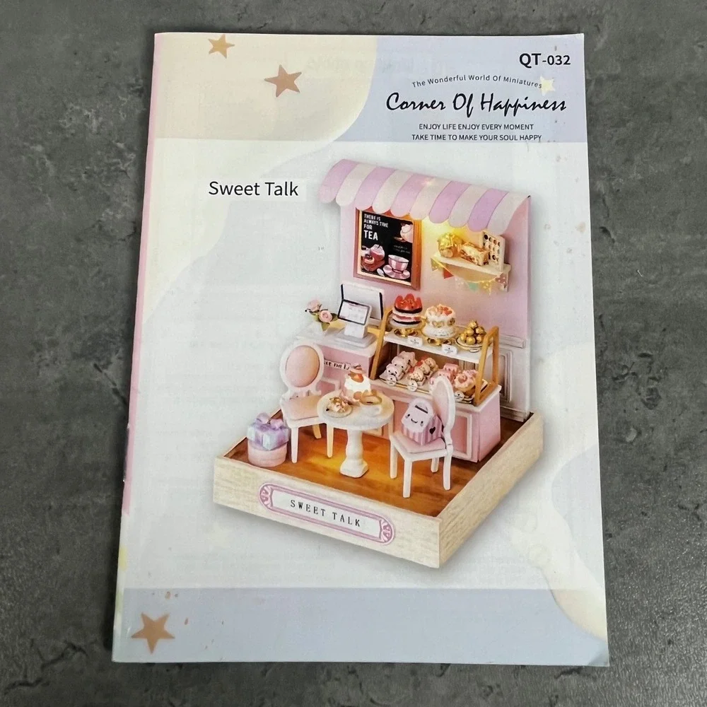 Corner‎ Of Happiness QT032 Sweet Talk DIY Miniature Dollhouse Kit New Open Box